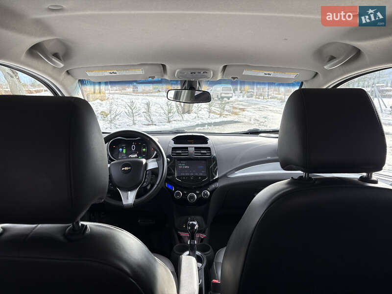 Хетчбек Chevrolet Spark EV 2015 в Трускавці