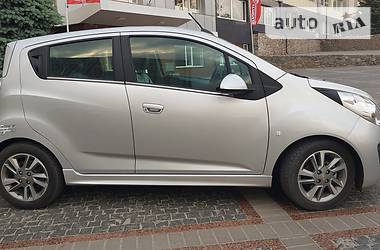 Хэтчбек Chevrolet Spark 2016 в Кропивницком