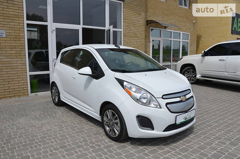 Хетчбек Chevrolet Spark 2015 в 