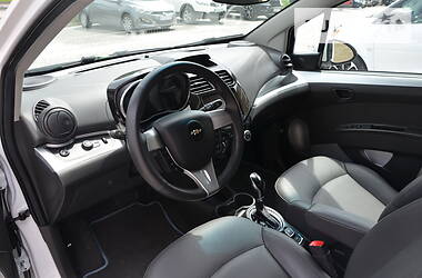 Хетчбек Chevrolet Spark 2015 в 