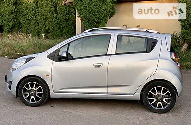 Хэтчбек Chevrolet Spark 2011 в Червонограде