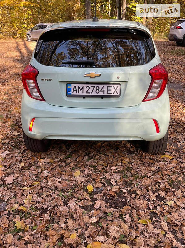 Хэтчбек Chevrolet Spark 2017 в Житомире