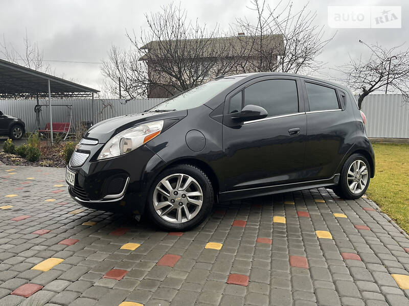 Хэтчбек Chevrolet Spark 2014 в Виннице