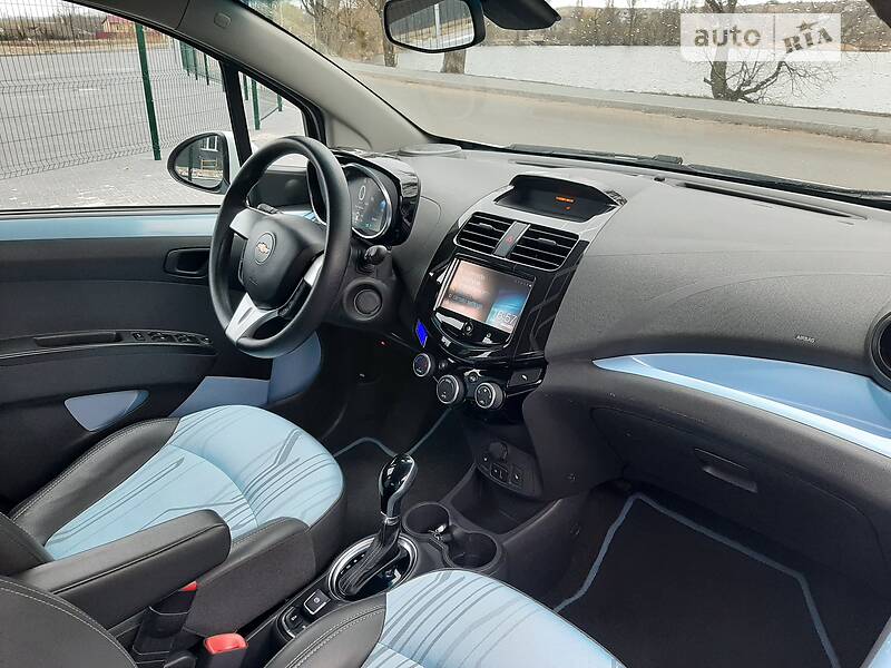 Хэтчбек Chevrolet Spark 2016 в Василькове