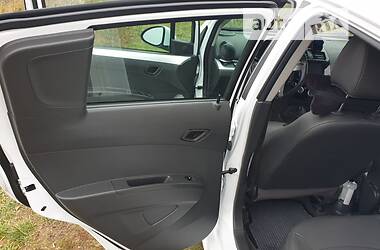 Хэтчбек Chevrolet Spark 2016 в Полтаве
