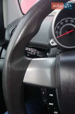 Хэтчбек Chevrolet Spark 2012 в 