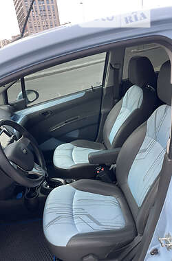 Хетчбек Chevrolet Spark 2016 в 