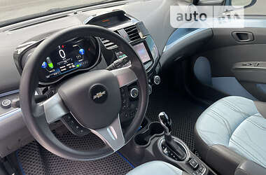 Хетчбек Chevrolet Spark 2016 в 