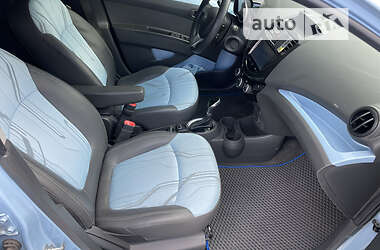Хетчбек Chevrolet Spark 2016 в 