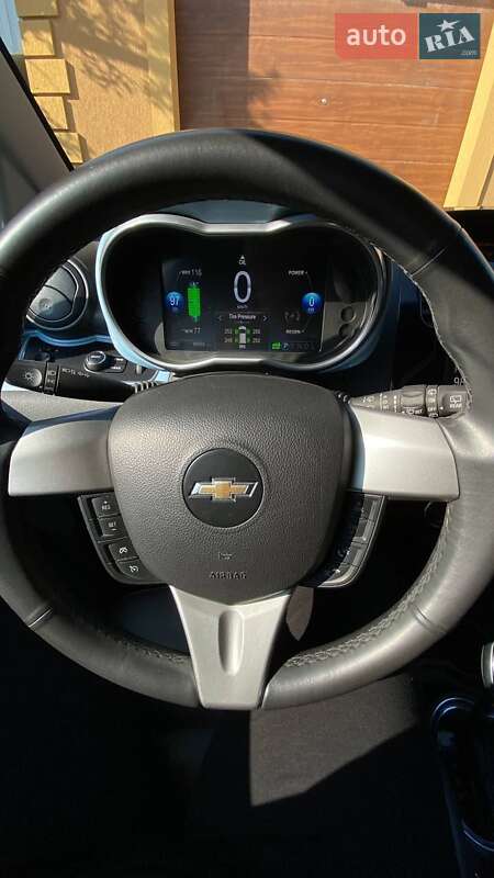 Хэтчбек Chevrolet Spark 2014 в Черновцах