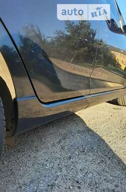 Хэтчбек Chevrolet Spark 2011 в 