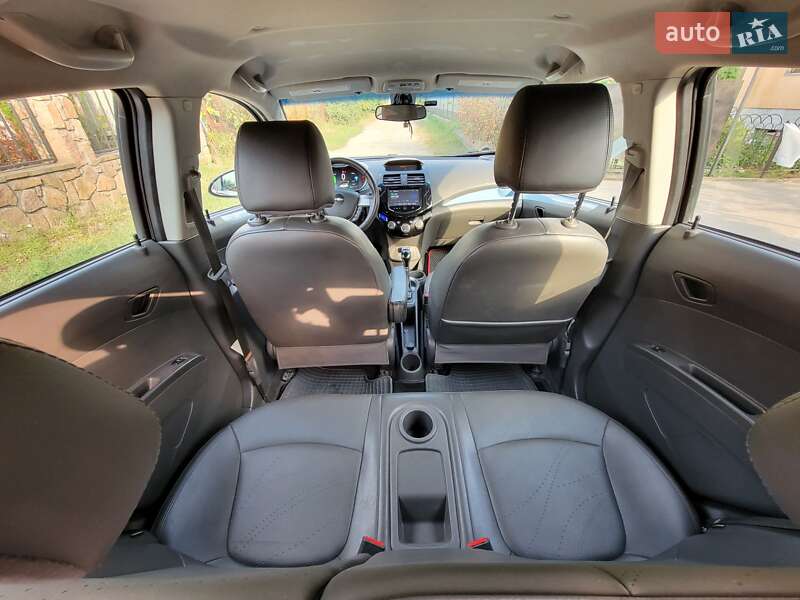 Хэтчбек Chevrolet Spark 2015 в Кременчуге фото 11 Хэтчбек Chevrolet Spark 2015 в Кременчуге