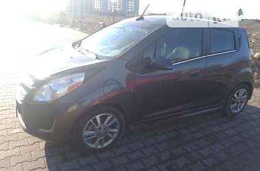 Хэтчбек Chevrolet Spark 2014 в Тернополе