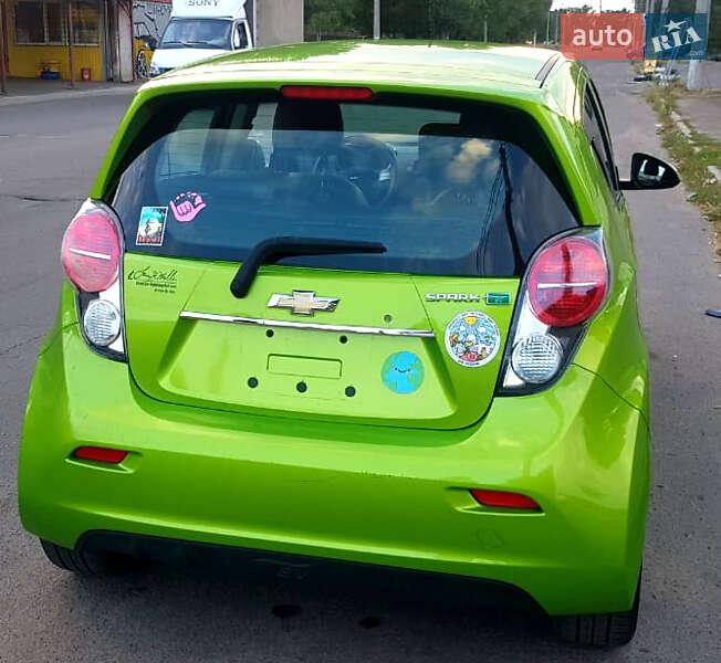 Хэтчбек Chevrolet Spark 2015 в Березане фото 3 Хэтчбек Chevrolet Spark 2015 в Березане