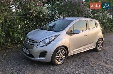 Хэтчбек Chevrolet Spark 2016 в 