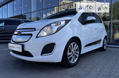 Хетчбек Chevrolet Spark 2013 в Одесі