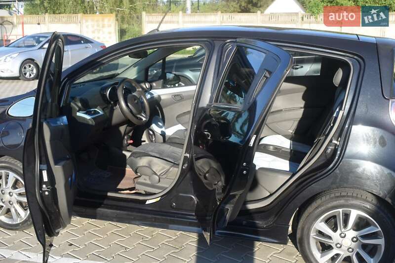 Хэтчбек Chevrolet Spark 2016 в Виннице фото 10 Хэтчбек Chevrolet Spark 2016 в Виннице