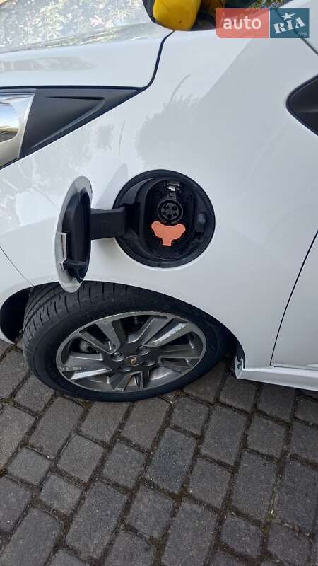 Хэтчбек Chevrolet Spark 2015 в Ровно