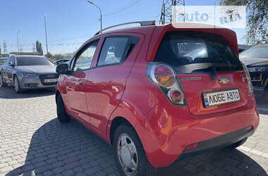 Хэтчбек Chevrolet Spark 2011 в Львове