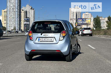 Хэтчбек Chevrolet Spark 2010 в Киеве