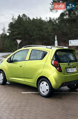 Хетчбек Chevrolet Spark 2010 в Яворові