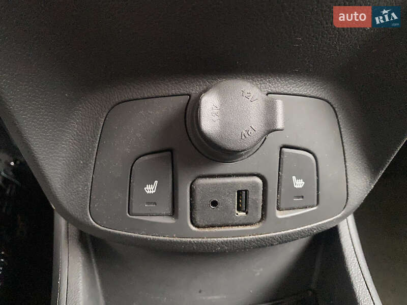 Хетчбек Chevrolet Spark 2013 в Києві фото 6 Хетчбек Chevrolet Spark 2013 в Києві