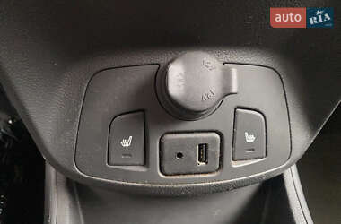 Хэтчбек Chevrolet Spark 2013 в 