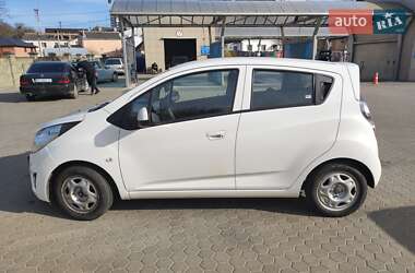 Хэтчбек Chevrolet Spark 2012 в Луцке