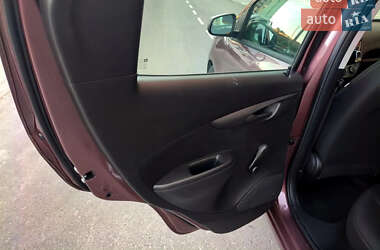 Хэтчбек Chevrolet Spark 2019 в 