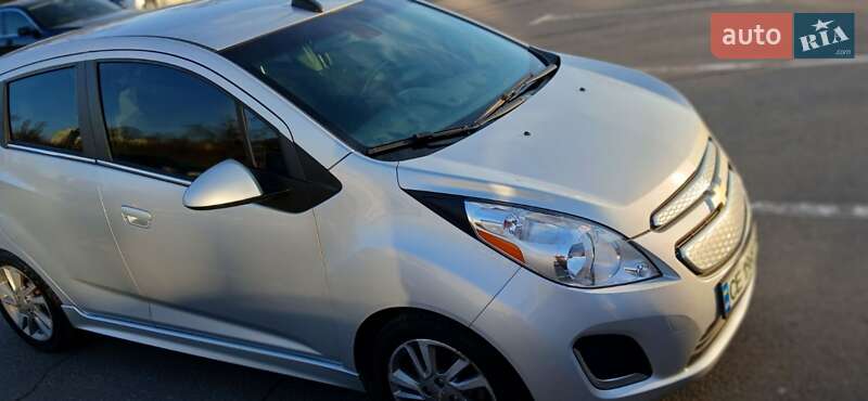 Хетчбек Chevrolet Spark 2016 в Кривому Розі