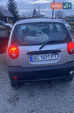 Хэтчбек Chevrolet Spark 2006 в 