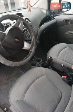 Хэтчбек Chevrolet Spark 2012 в 