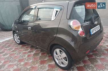 Хэтчбек Chevrolet Spark 2012 в 