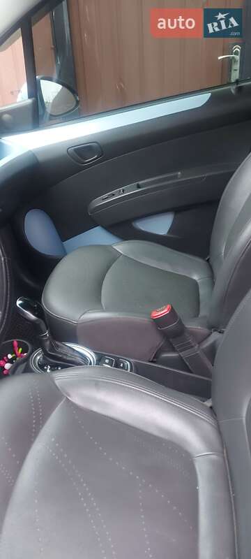 Хэтчбек Chevrolet Spark 2013 в Никополе