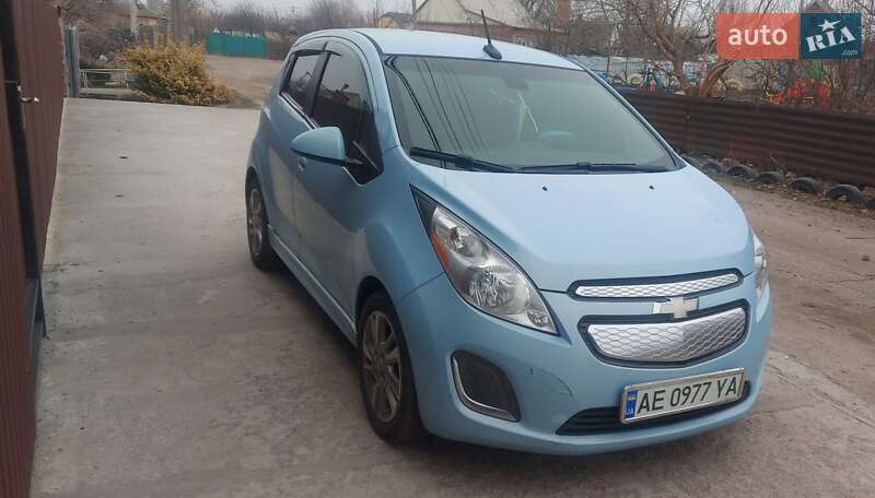 Хэтчбек Chevrolet Spark 2013 в Никополе