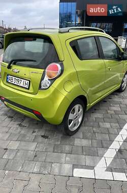 Хэтчбек Chevrolet Spark 2010 в 