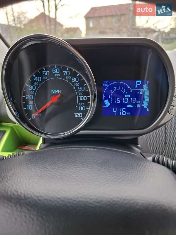 Хетчбек Chevrolet Spark 2015 в Одесі