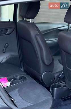 Хэтчбек Chevrolet Spark 2018 в 