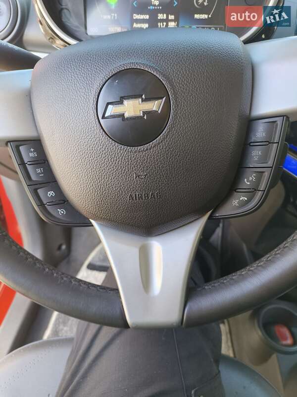 Хэтчбек Chevrolet Spark 2014 в Черкассах