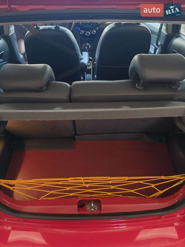 Хэтчбек Chevrolet Spark 2014 в Черкассах