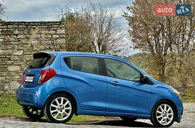 Хэтчбек Chevrolet Spark 2016 в 