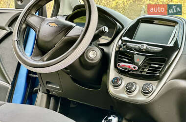 Хэтчбек Chevrolet Spark 2016 в 