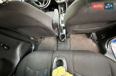 Хэтчбек Chevrolet Spark 2016 в 
