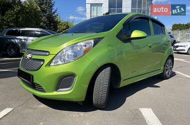 Хэтчбек Chevrolet Spark 2014 в 