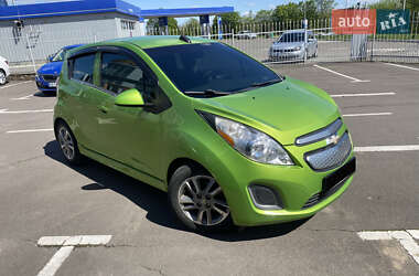 Хэтчбек Chevrolet Spark 2014 в 