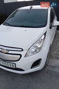 Хетчбек Chevrolet Spark 2015 в Кам'янець-Подільському