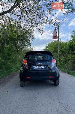 Хетчбек Chevrolet Spark 2011 в 