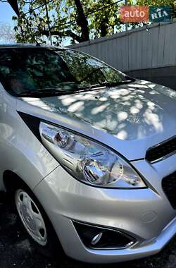 Хэтчбек Chevrolet Spark 2021 в 