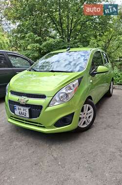 Хетчбек Chevrolet Spark 2015 в Одесі