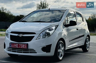 Хетчбек Chevrolet Spark 2012 в 
